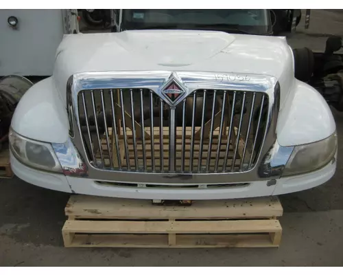 INTERNATIONAL 4300 Hood