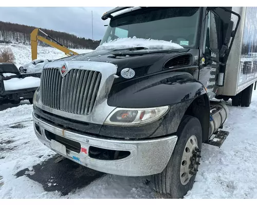 INTERNATIONAL 4300 Hood