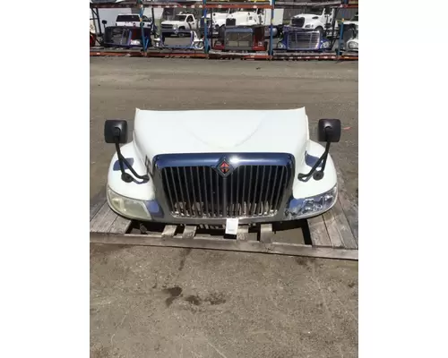 INTERNATIONAL 4300 Hood