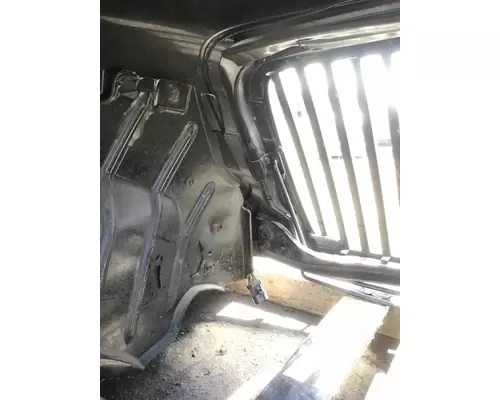 INTERNATIONAL 4300 Hood