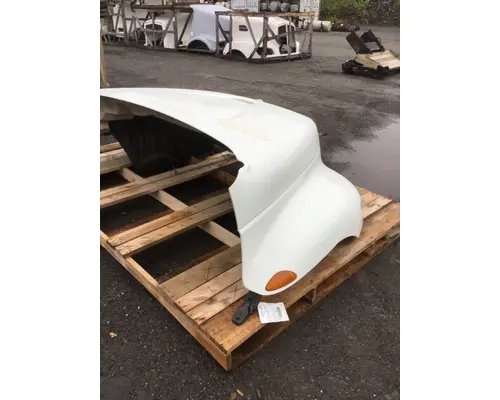 INTERNATIONAL 4300 Hood