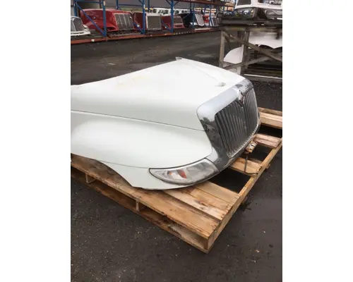 INTERNATIONAL 4300 Hood