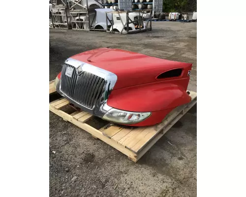 INTERNATIONAL 4300 Hood