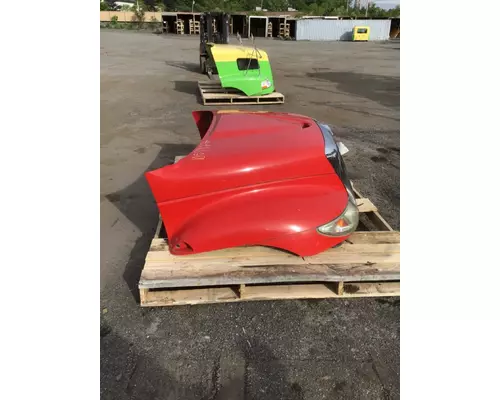 INTERNATIONAL 4300 Hood