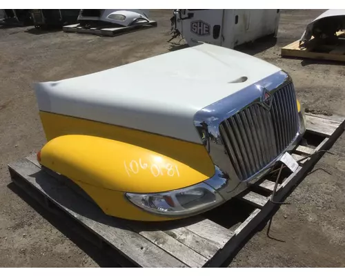 INTERNATIONAL 4300 Hood