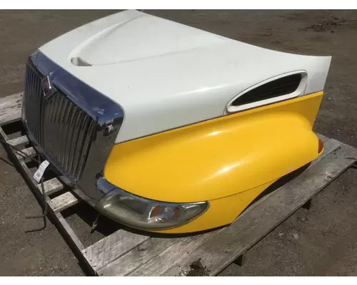 INTERNATIONAL 4300 Hood