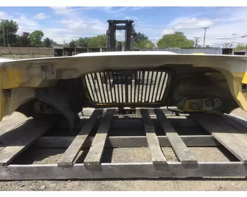 INTERNATIONAL 4300 Hood