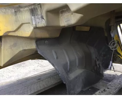 INTERNATIONAL 4300 Hood