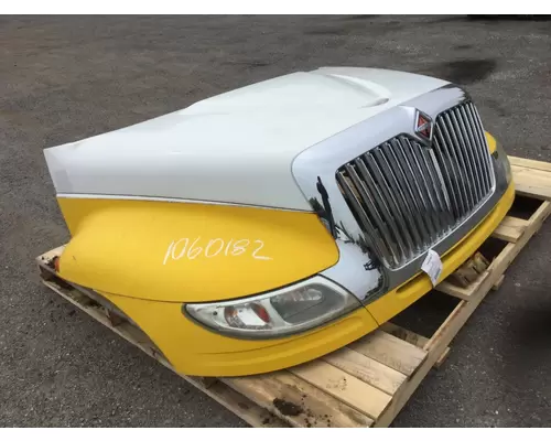 INTERNATIONAL 4300 Hood