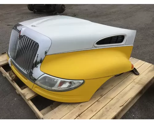 INTERNATIONAL 4300 Hood