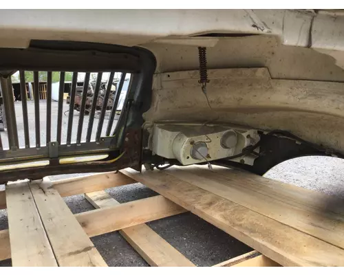 INTERNATIONAL 4300 Hood