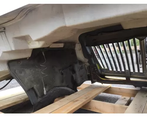INTERNATIONAL 4300 Hood