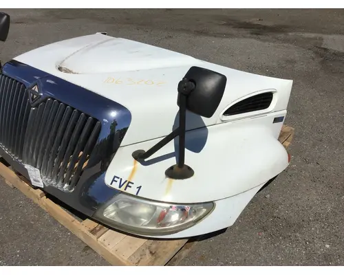 INTERNATIONAL 4300 Hood