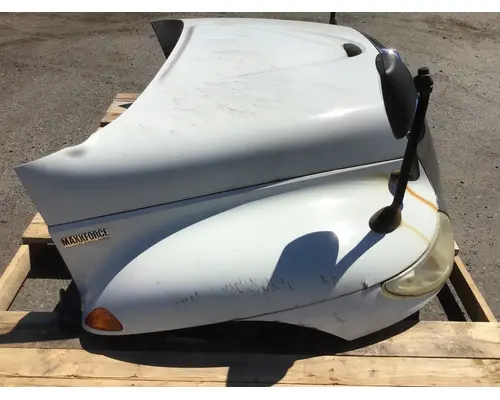 INTERNATIONAL 4300 Hood