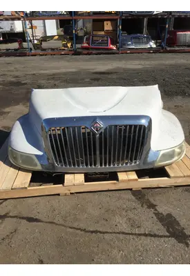 INTERNATIONAL 4300 Hood