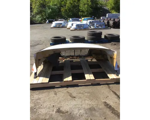 INTERNATIONAL 4300 Hood