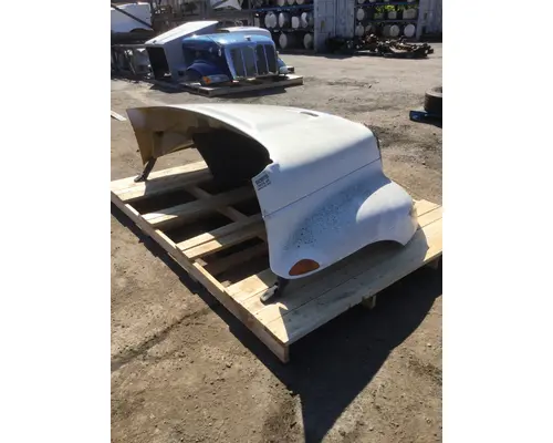 INTERNATIONAL 4300 Hood
