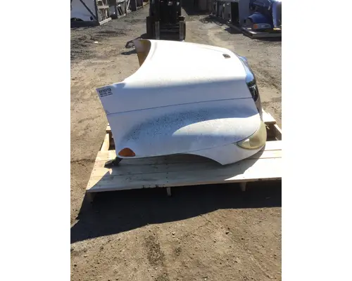 INTERNATIONAL 4300 Hood