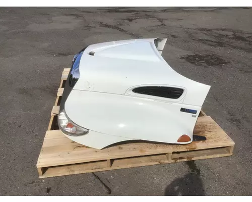 INTERNATIONAL 4300 Hood