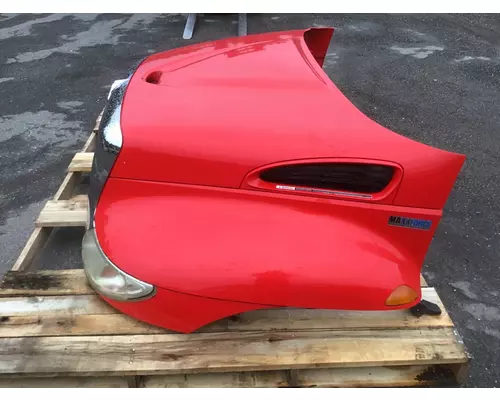 INTERNATIONAL 4300 Hood