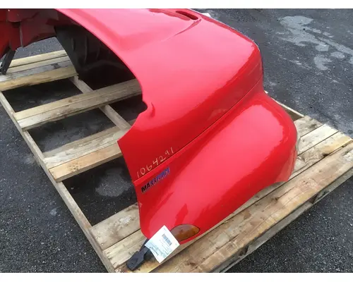 INTERNATIONAL 4300 Hood