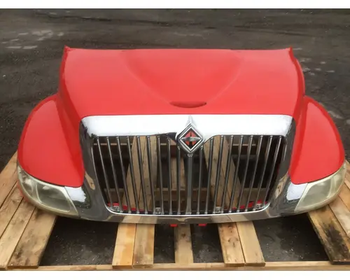 INTERNATIONAL 4300 Hood