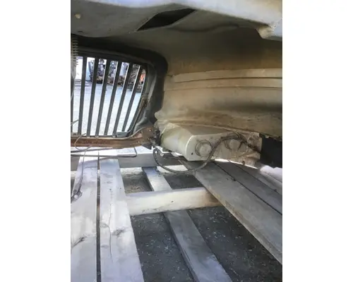 INTERNATIONAL 4300 Hood