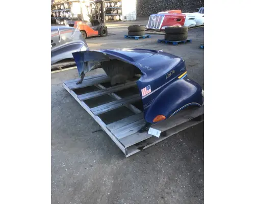 INTERNATIONAL 4300 Hood