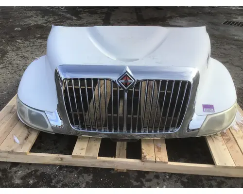 INTERNATIONAL 4300 Hood