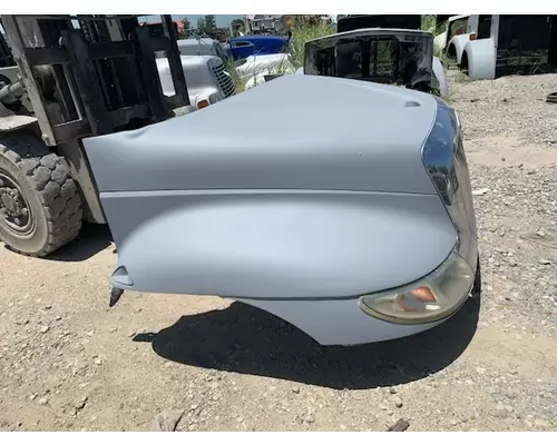 INTERNATIONAL 4300 Hood