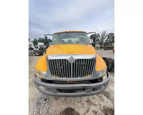 INTERNATIONAL 4300 Hood