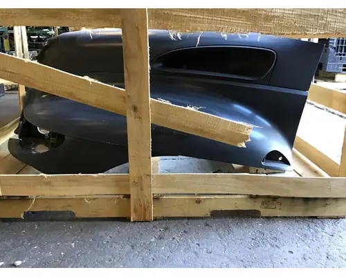 INTERNATIONAL 4300 Hood