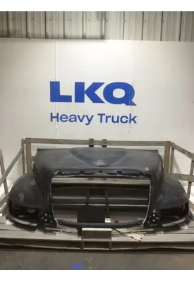 INTERNATIONAL 4300 Hood