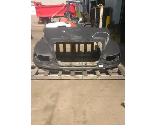INTERNATIONAL 4300 Hood