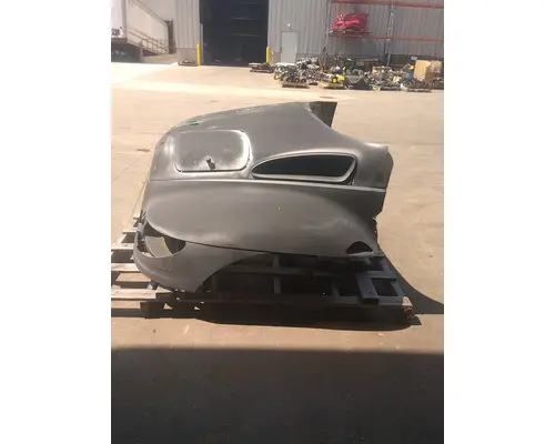 INTERNATIONAL 4300 Hood