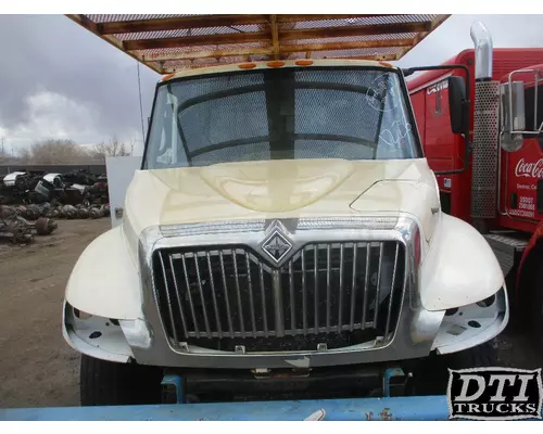 INTERNATIONAL 4300 Hood