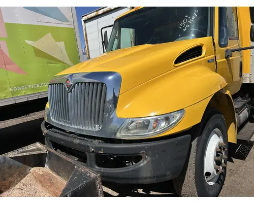 INTERNATIONAL 4300 Hood