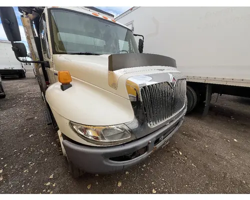 INTERNATIONAL 4300 Hood