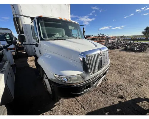 INTERNATIONAL 4300 Hood