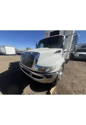 INTERNATIONAL 4300 Hood