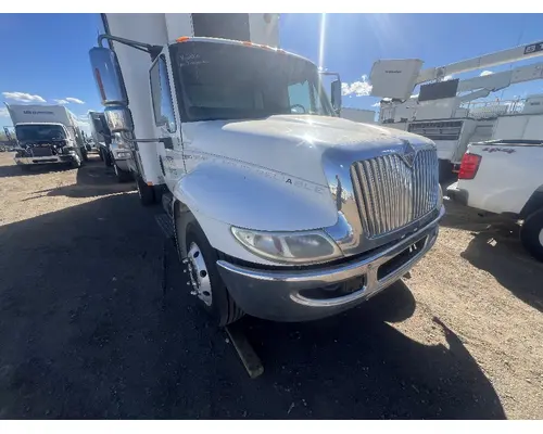 INTERNATIONAL 4300 Hood