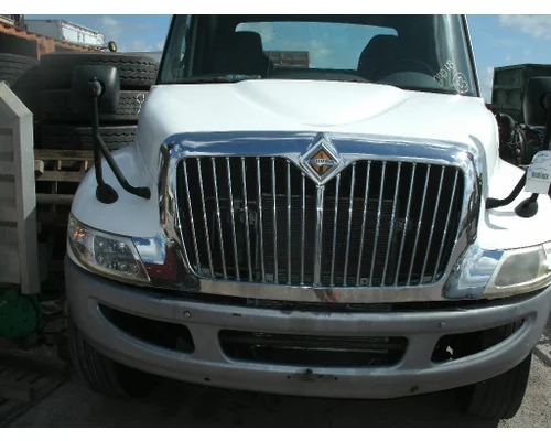 INTERNATIONAL 4300 Hood