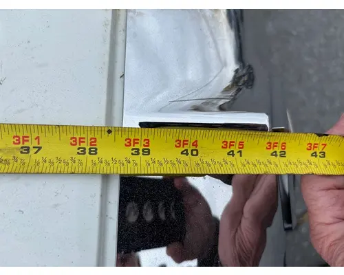 INTERNATIONAL 4300 Hood