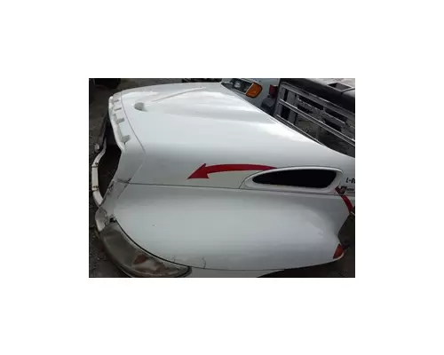 INTERNATIONAL 4300 Hood