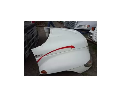 INTERNATIONAL 4300 Hood