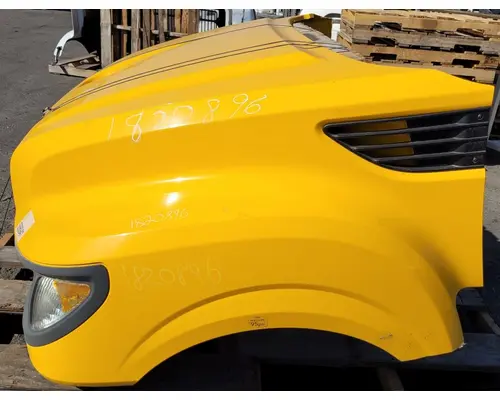 INTERNATIONAL 4300 Hood