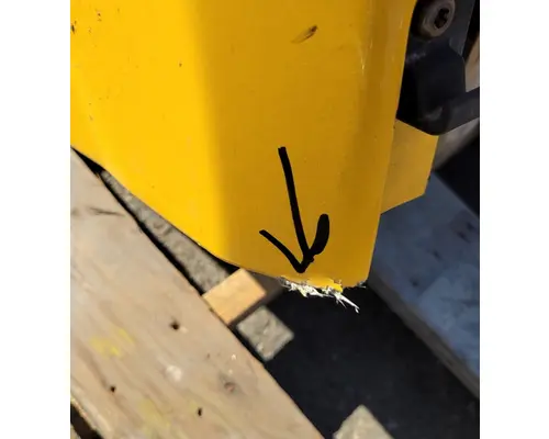 INTERNATIONAL 4300 Hood