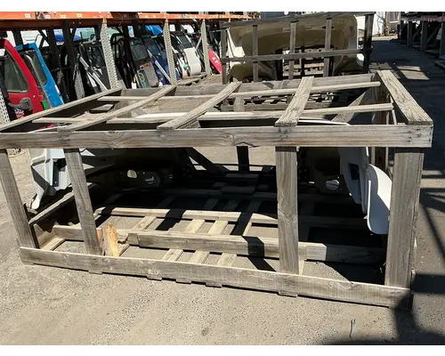 INTERNATIONAL 4300 Hood