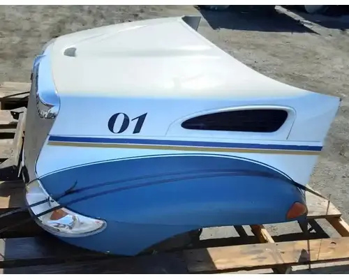 INTERNATIONAL 4300 Hood