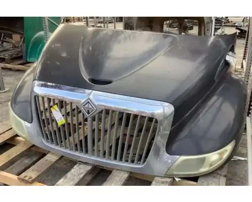 INTERNATIONAL 4300 Hood